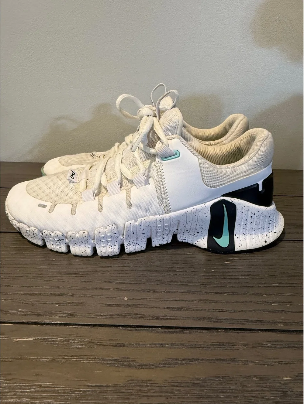 Nike Women’s Free Metcon 4 Training Shoes Size 8.5
